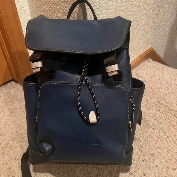 Coach | Bags | Coach League Backpack Used Once | Poshmark display picture 1